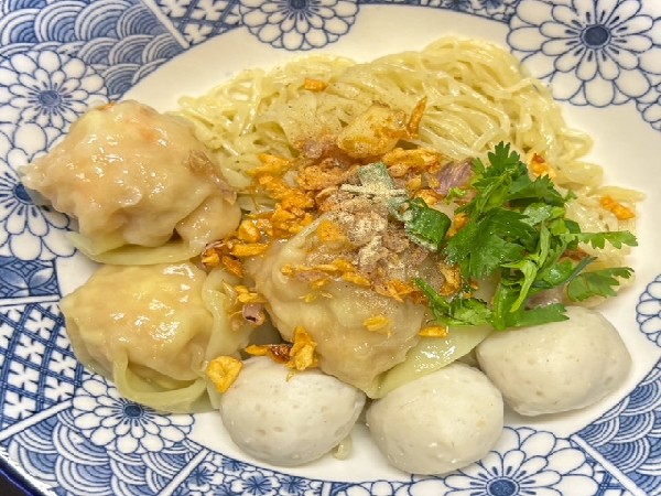 บะหมี่เกียว
